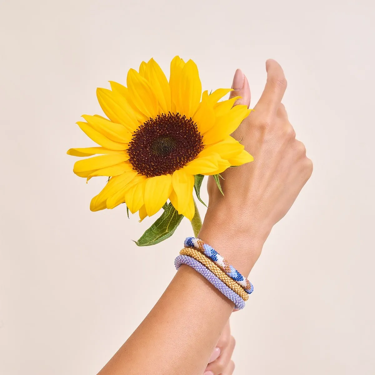 Acropolis | Himalayan Glass Bead Bracelet