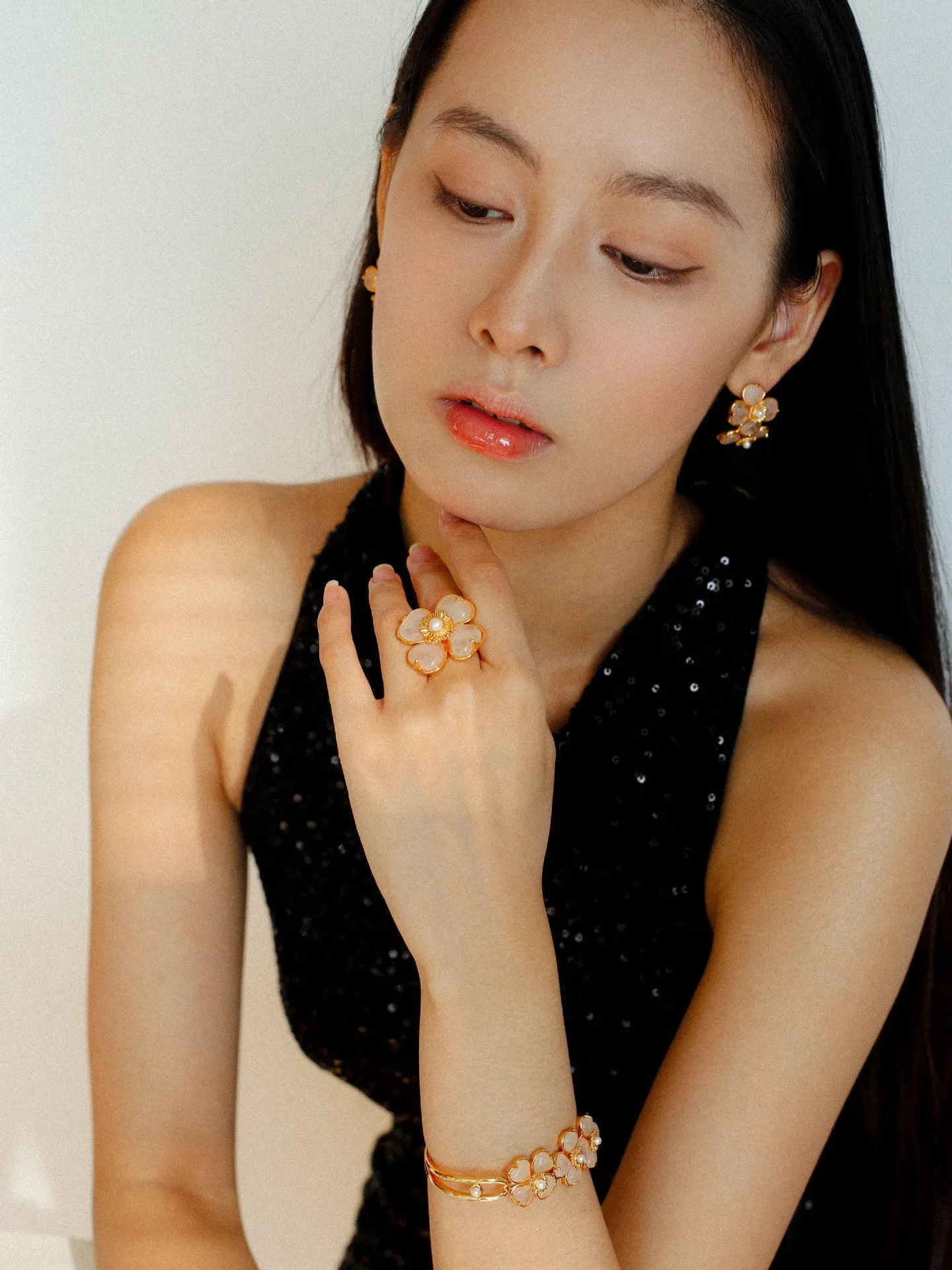 Black Agate White Crystal Rose Quartz Four-leaf Clover Stud Earrings