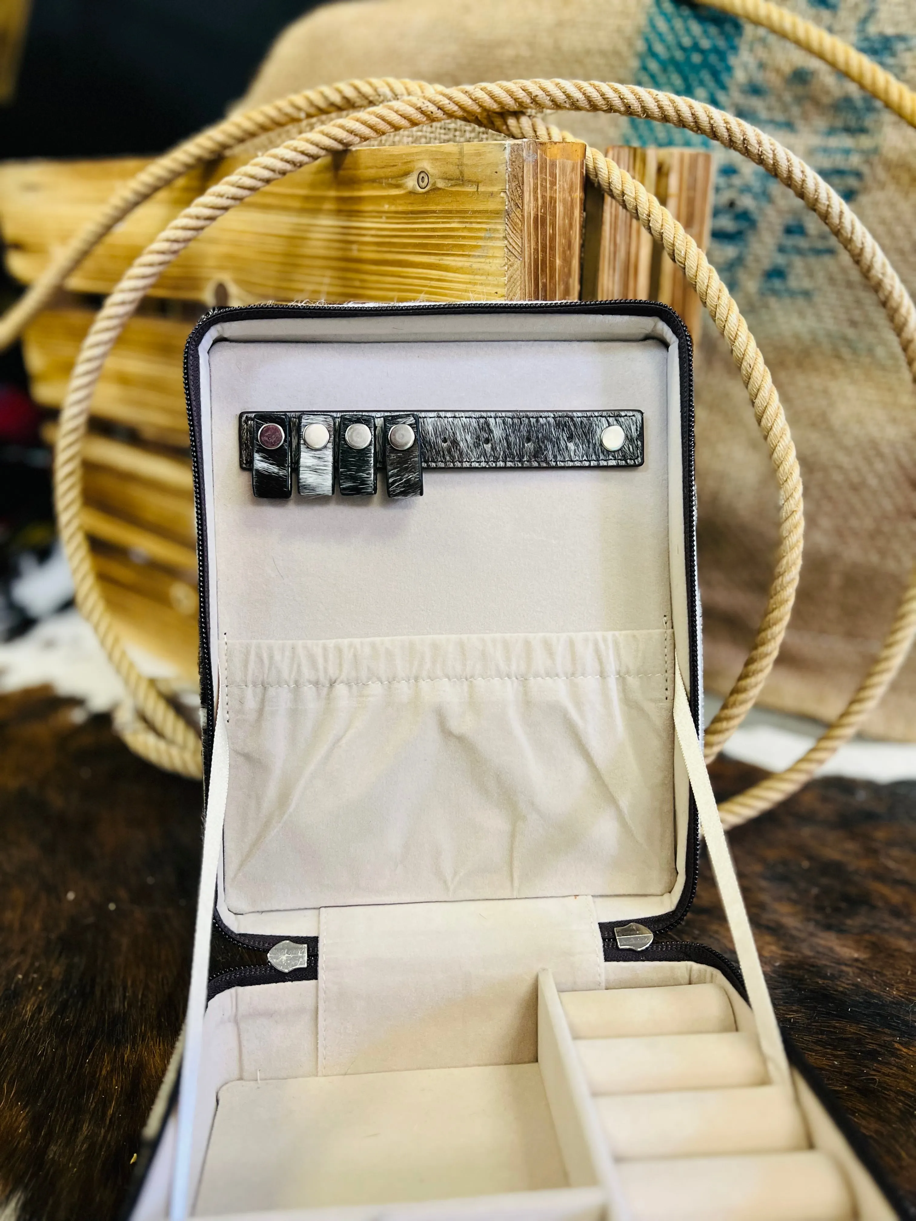 Living Quarters Jewelry Case