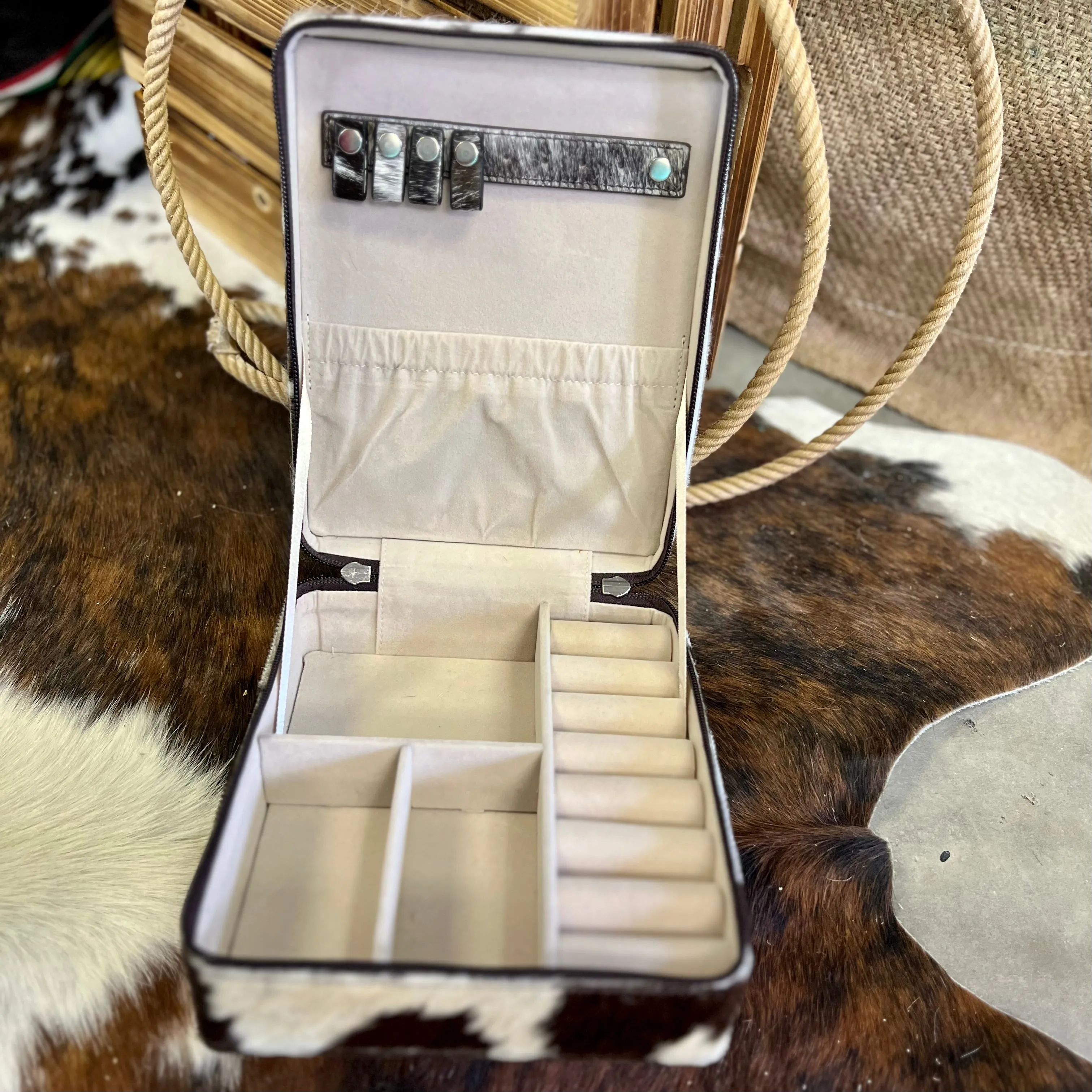 Living Quarters Jewelry Case