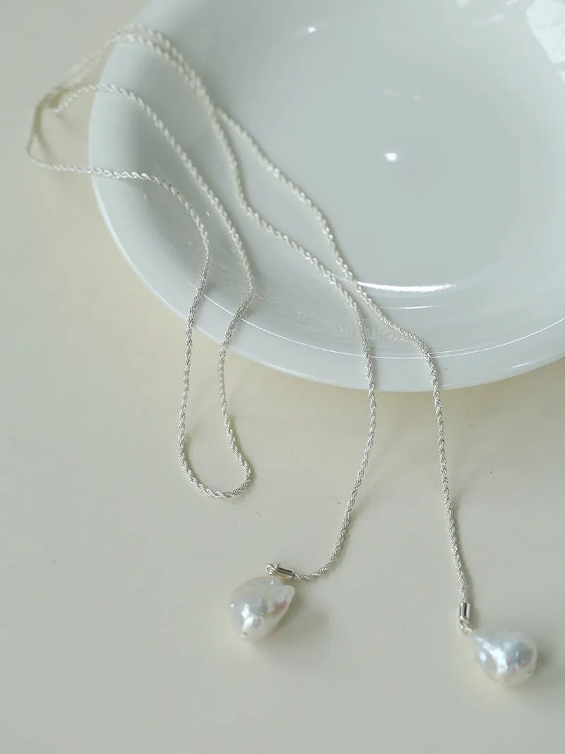 Long Twisted Chain Vintage Baroque Pendant Necklace