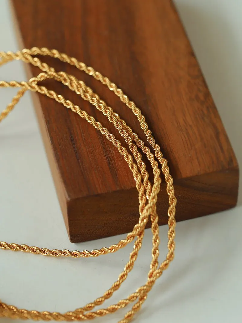 Long Twisted Chain Vintage Baroque Pendant Necklace