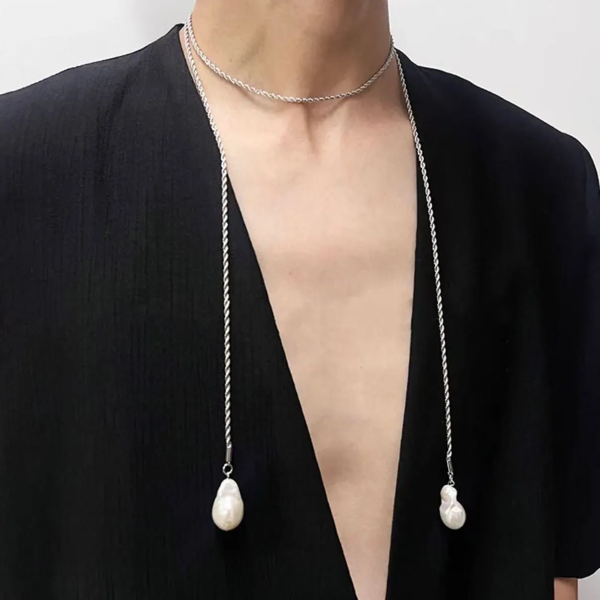Long Twisted Chain Vintage Baroque Pendant Necklace