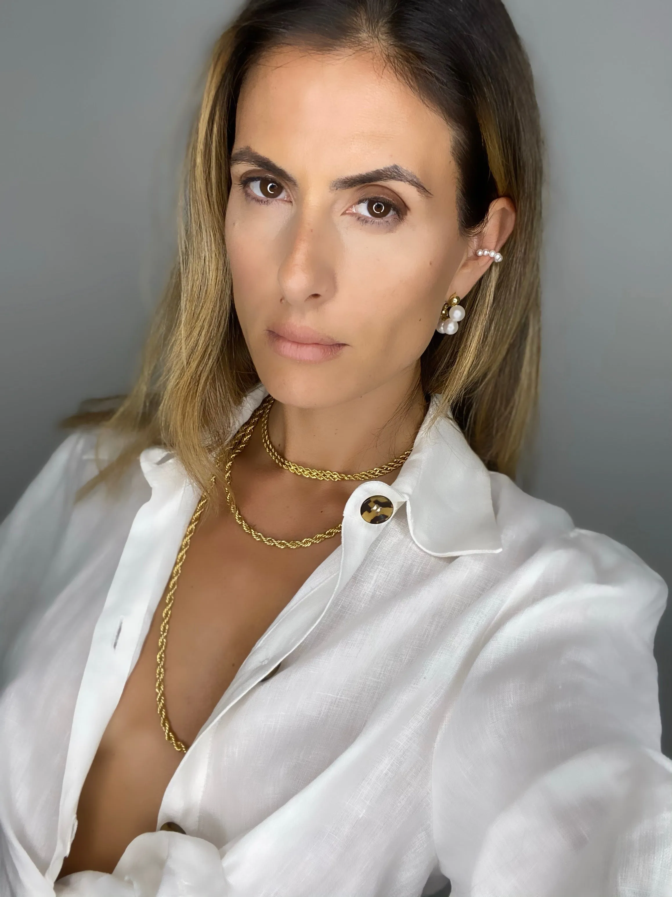 Oversized pearls earrings