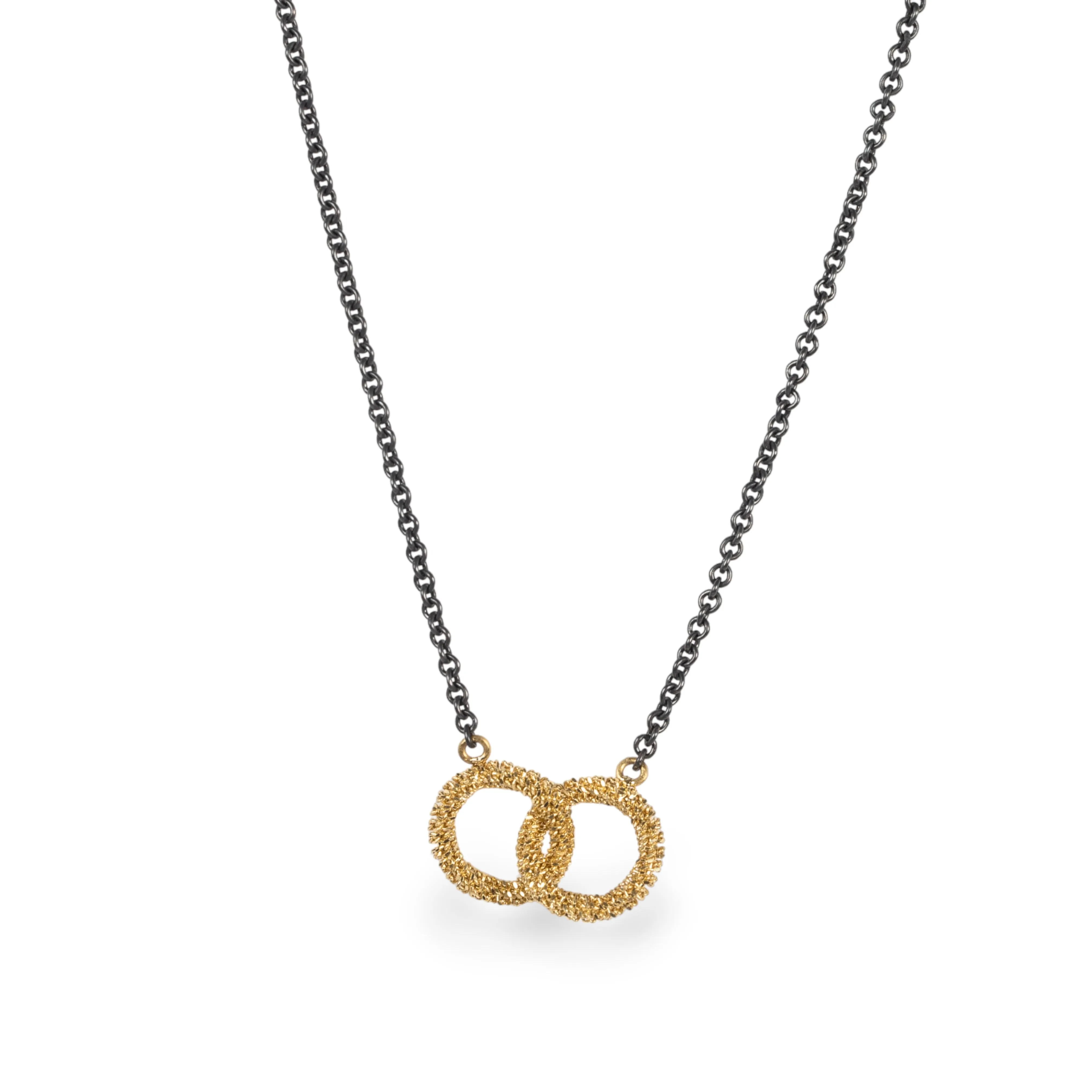Petite Contrast Interlocking Circles Necklace